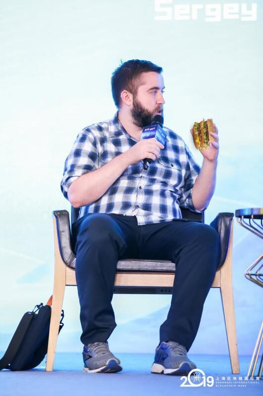 sergey, big mac, stage